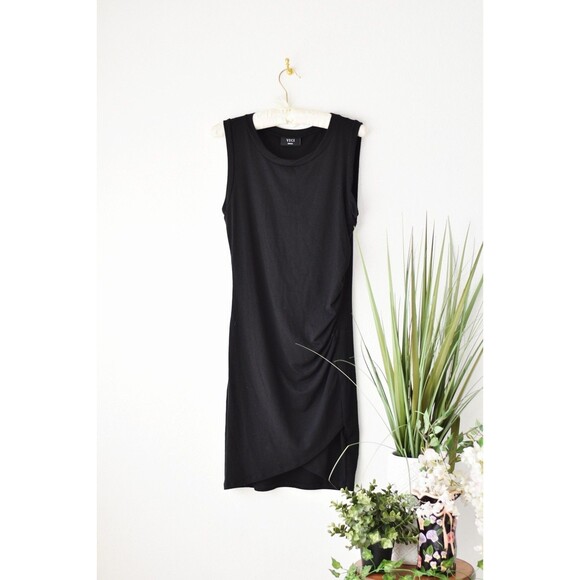 VICI Dresses & Skirts - Vici Mini Dress Woman's S Black Sleeveless Ruched Minimalist Chic